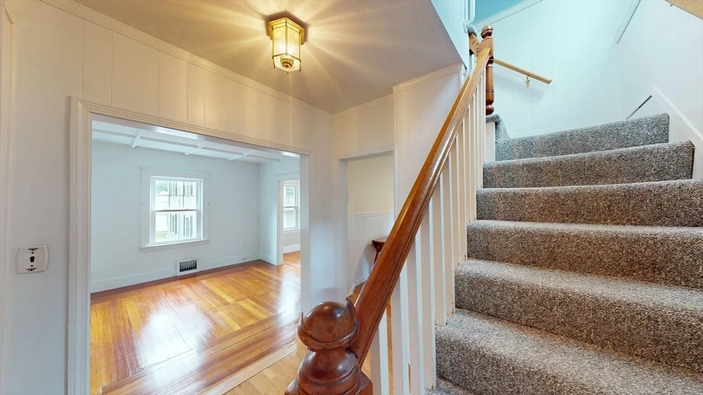 Photo of 233 Florence Ave