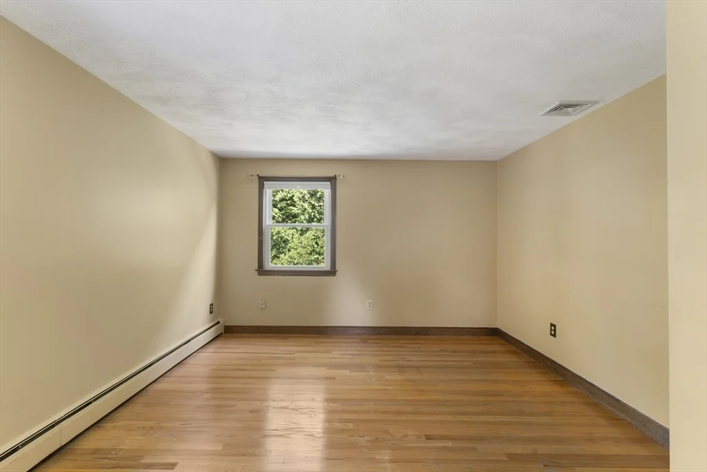 Photo of 1 Robin Road