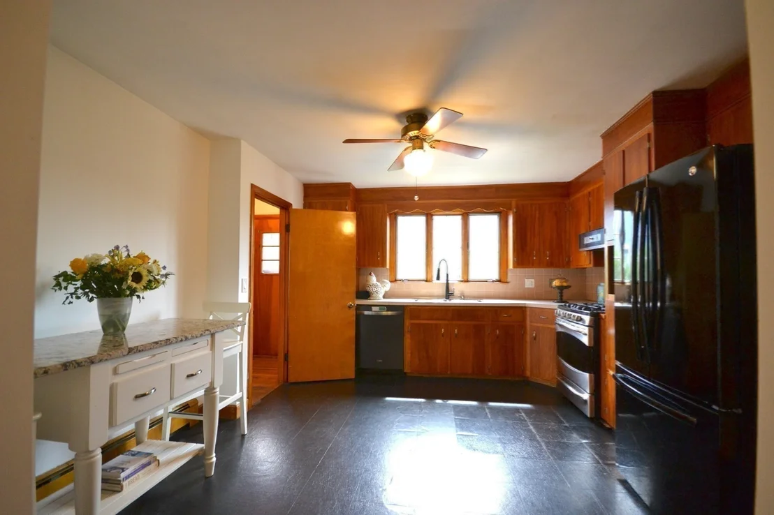Photo of 84 Oak Street