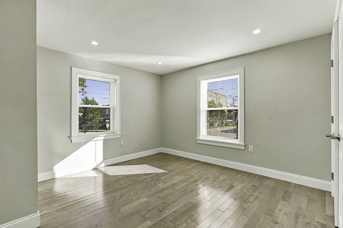 Photo of 47 Rosedale Rd