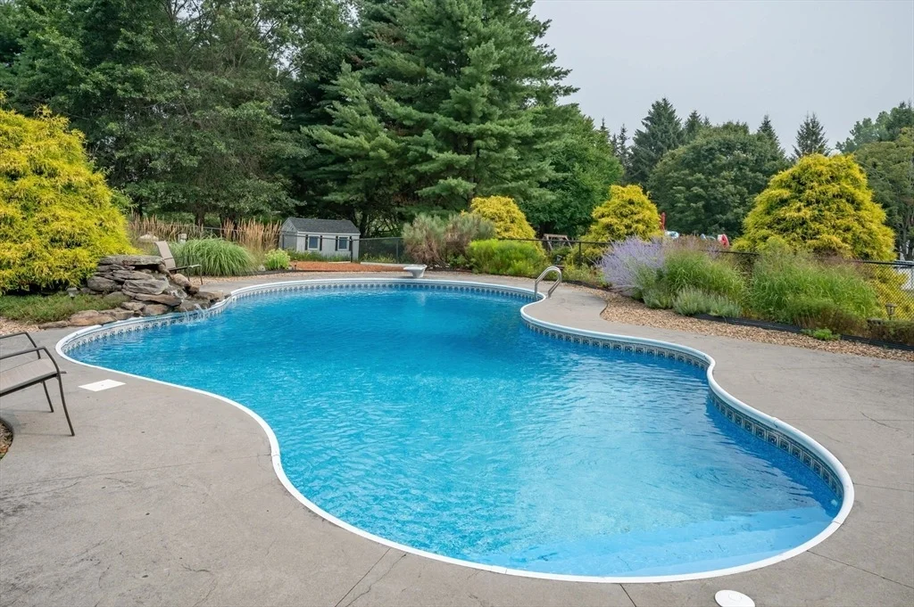 Photo of 154 Nashua Road
