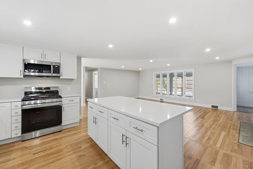 Photo of 76 Beaver Brook Road