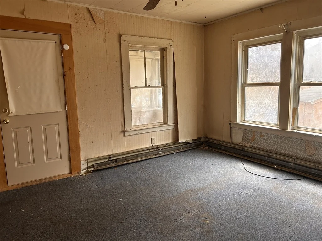 Photo of 10 Conway Dr