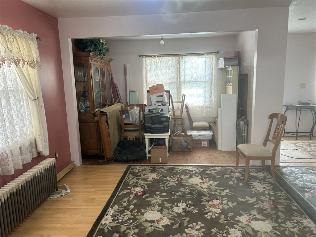 Photo of 5 Utica Dr