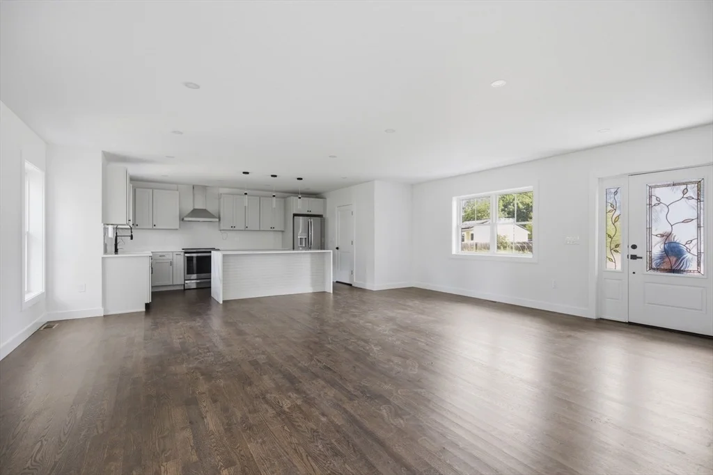 Photo of 61 Mcalee Ave