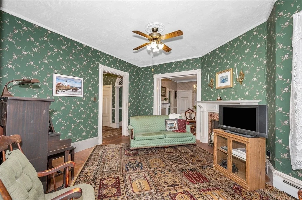 Photo of 82 Lincoln Ave