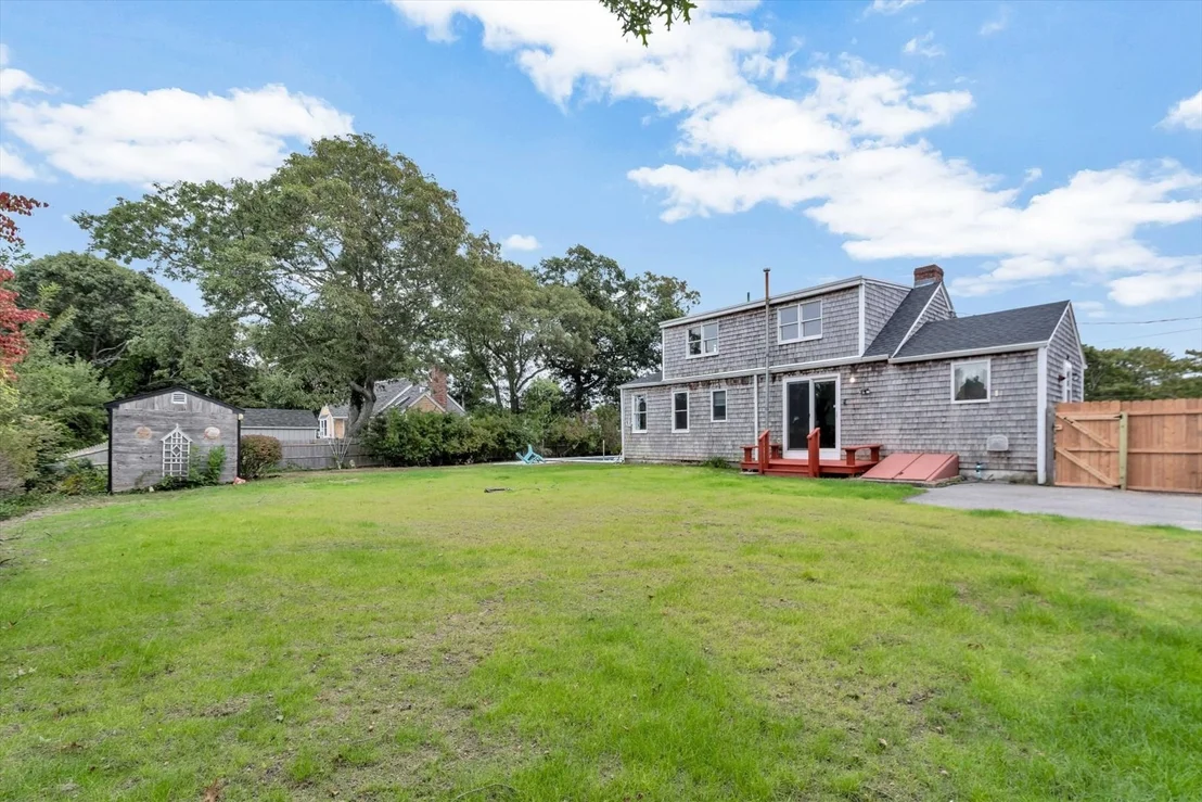 Photo of 7 Queens Bay Ln