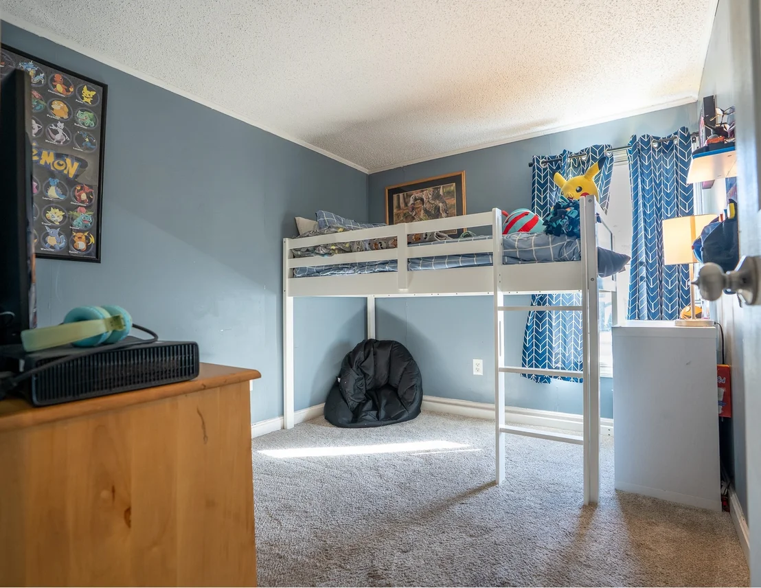 Photo of 75 Kristen Ln