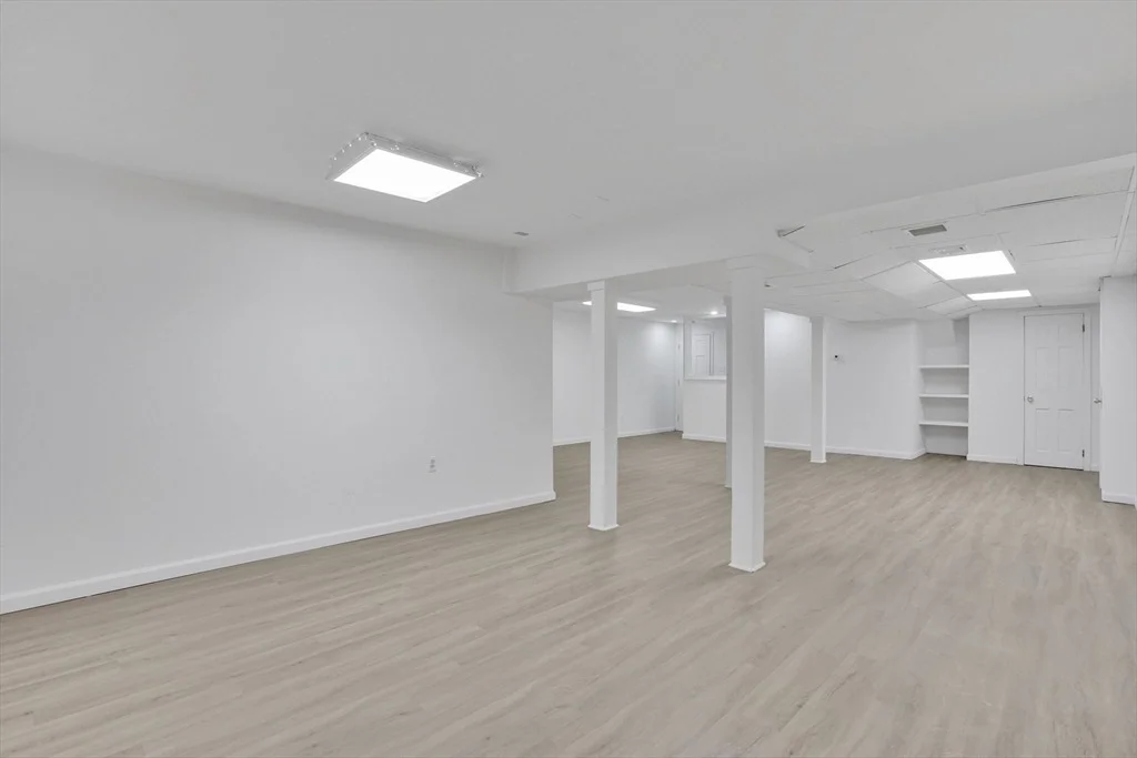 Photo of 990 Frank Smith Rd