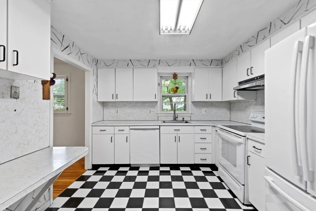 Photo of 14 Oxbow Rd