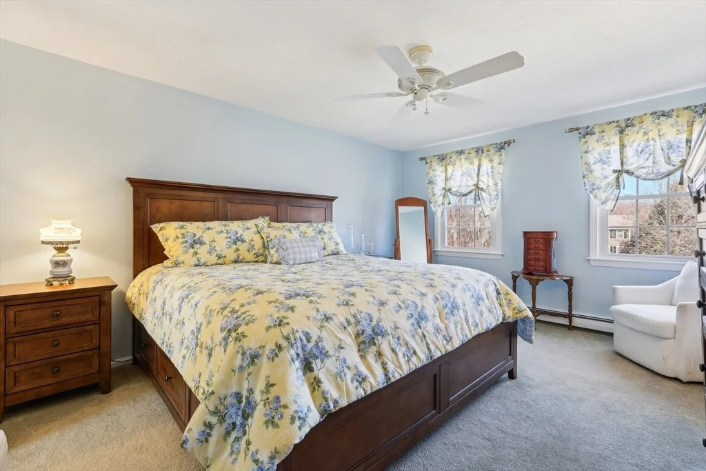 Photo of 6 Waterview Dr
