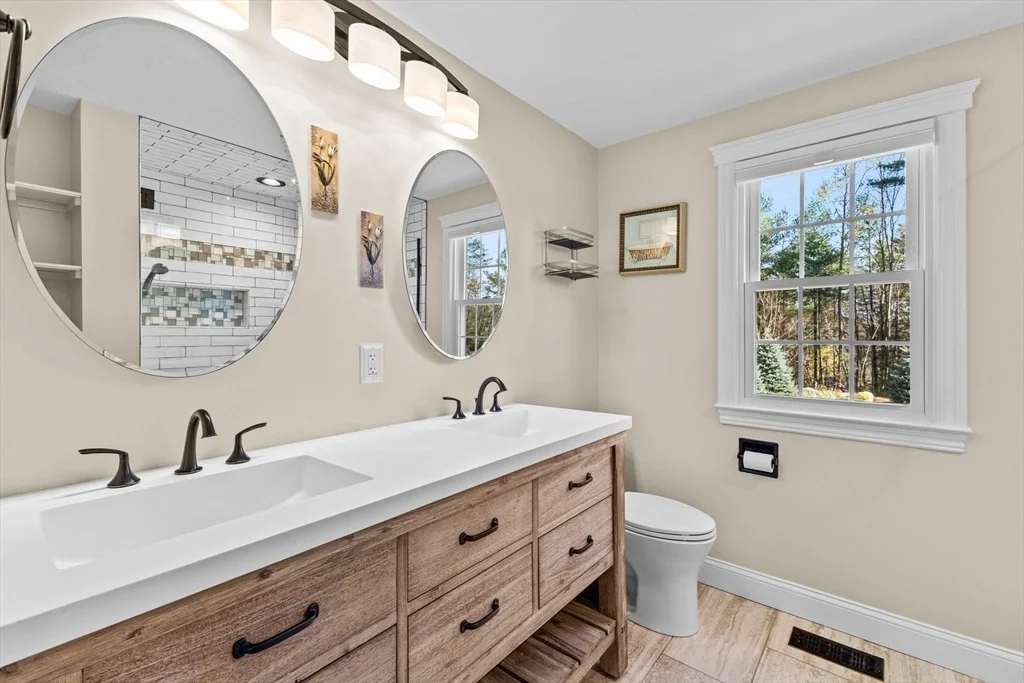 Photo of 16 Forest Park Dr