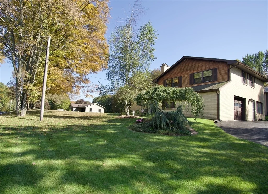 Photo of 2 Barton St
