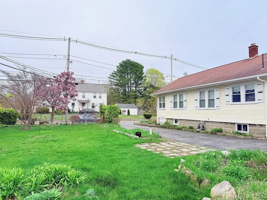 Photo of 47 Kendall Ave