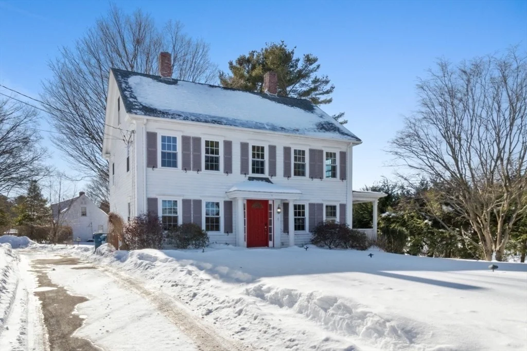 Photo of 1 Sassamon St