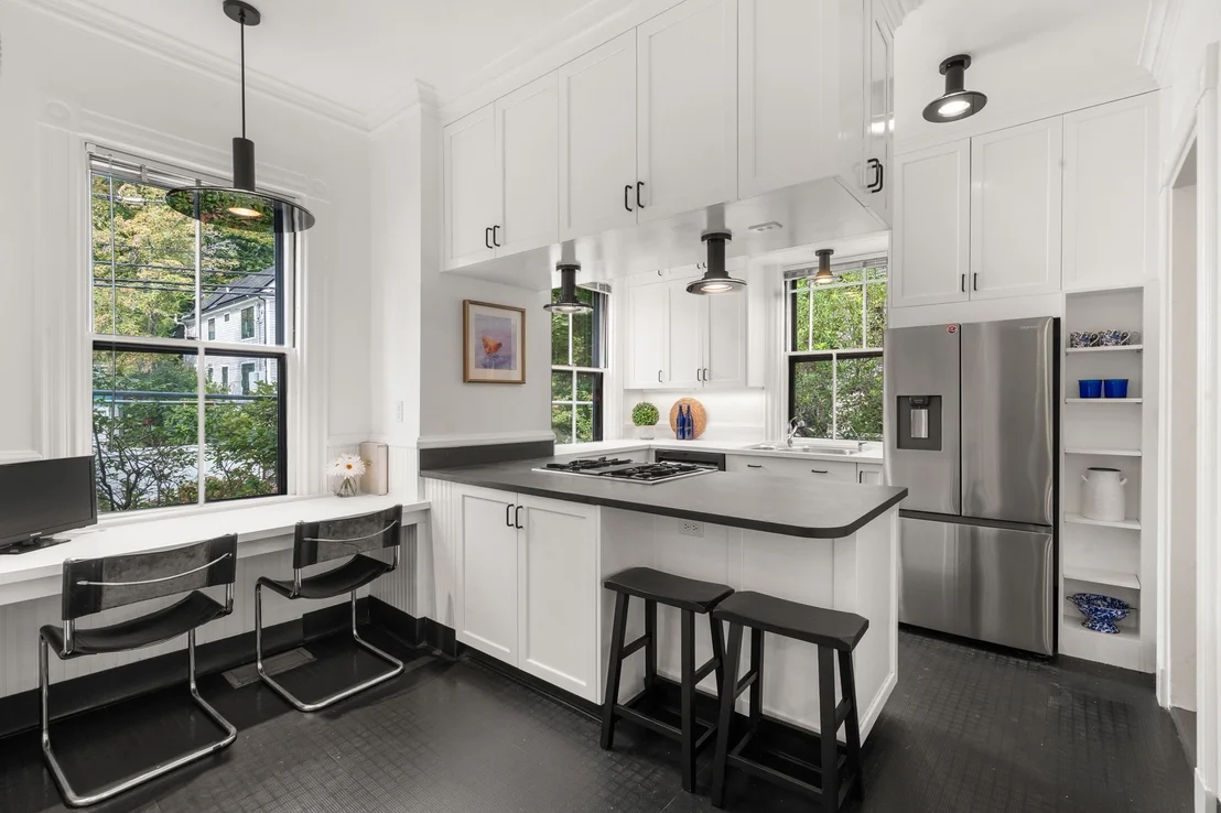 Photo of 6 Mercer Circle