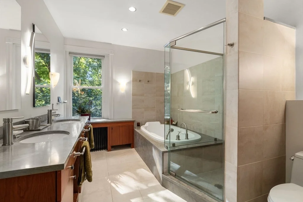 Photo of 236 Walnut Street