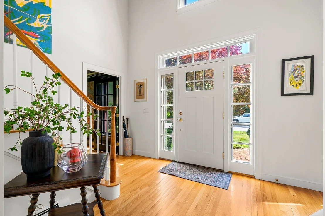 Photo of 6 Lexington Cir