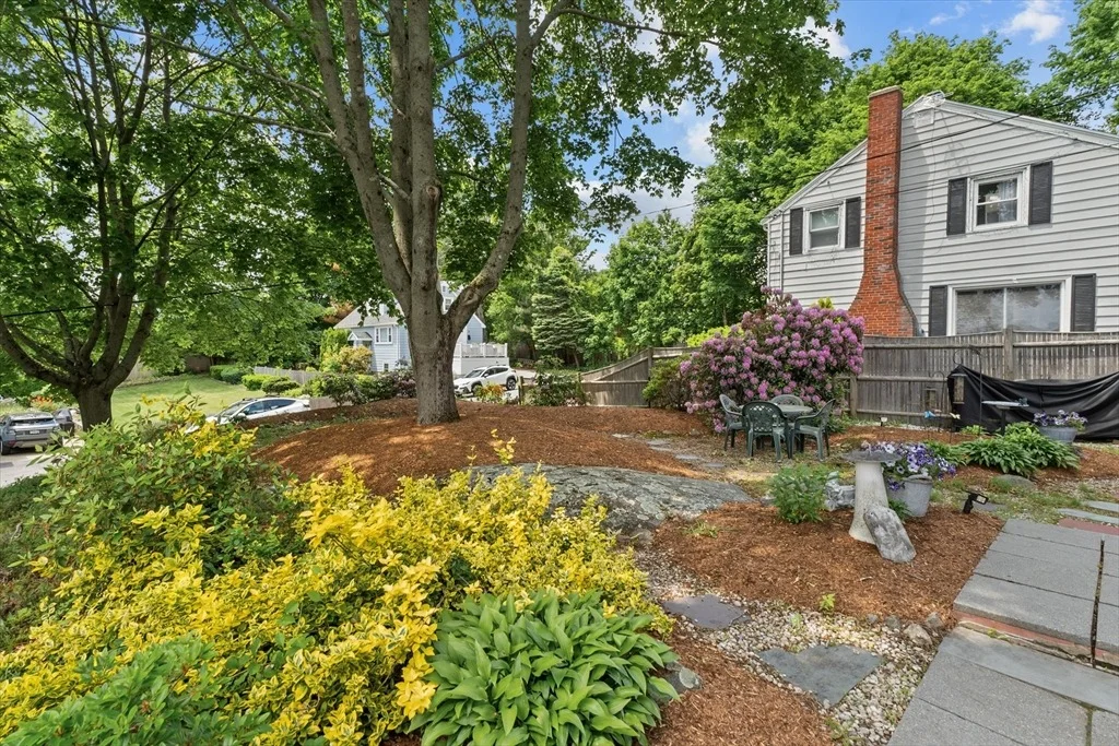 Photo of 19 Goldsmith Ave