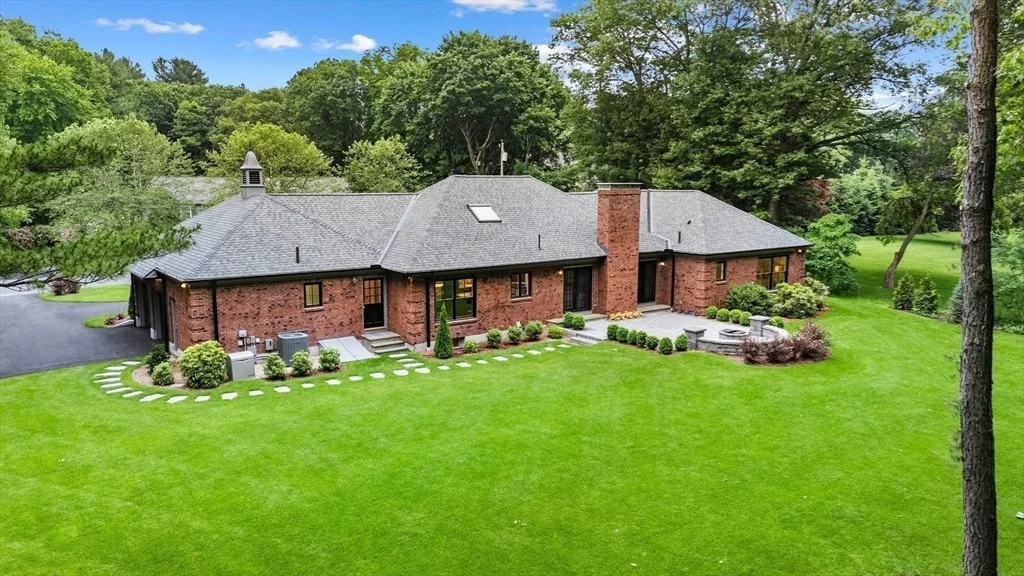 Photo of 8 Brent Rd