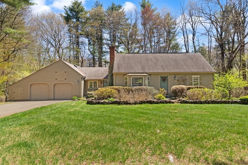 Photo of 11 Hemlock