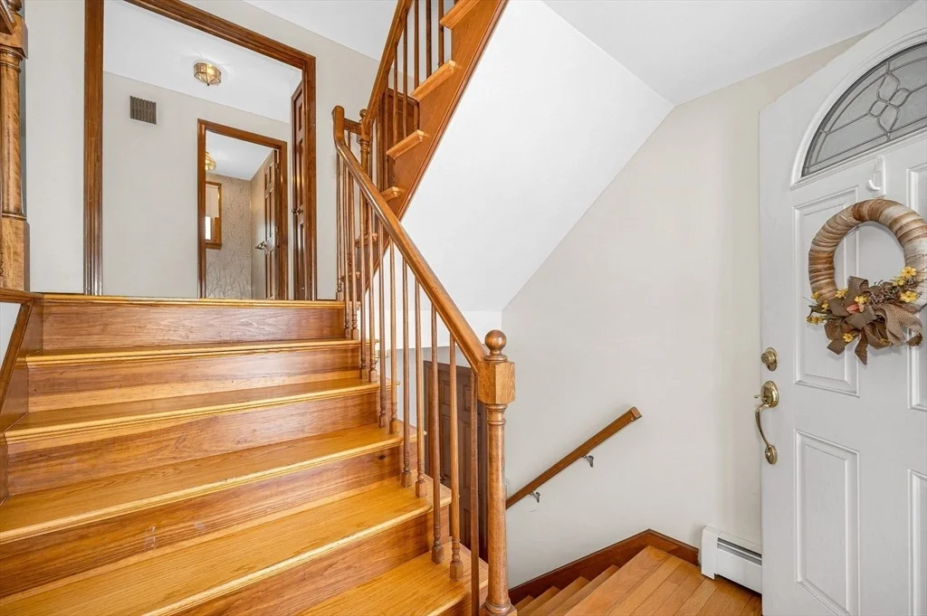 Photo of 287 Fox Ave