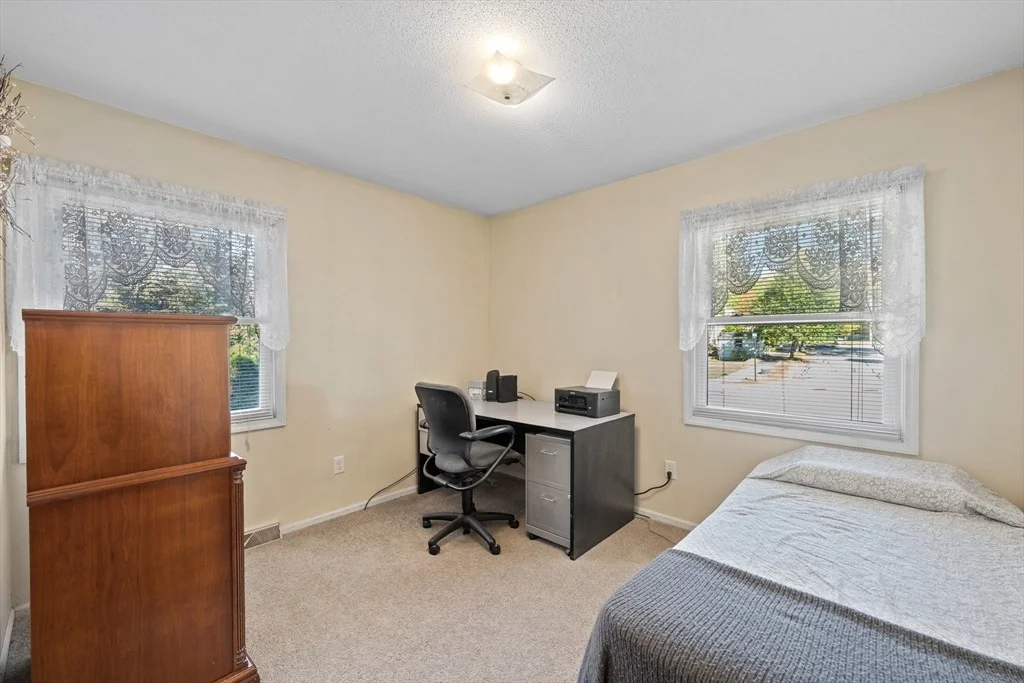 Photo of 6 Hingham Rd