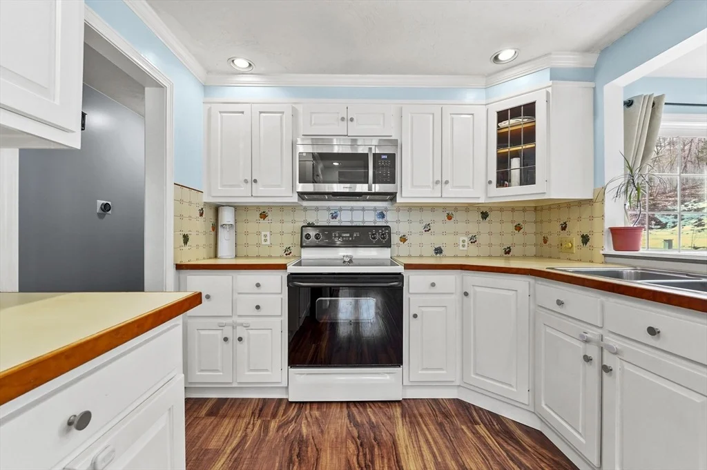 Photo of 609 Langen Road