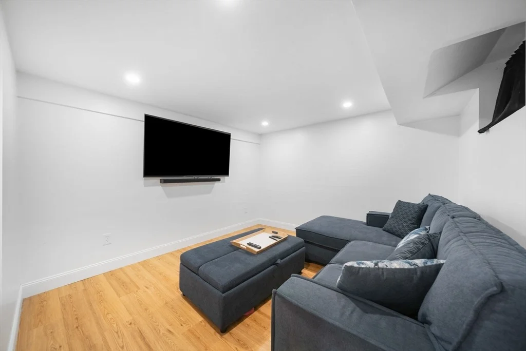 Photo of 180 Broad Meadow