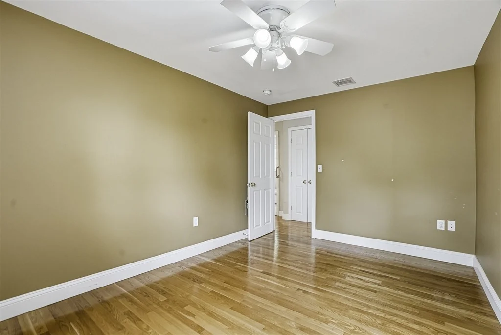 Photo of 57 Lanewood Ave