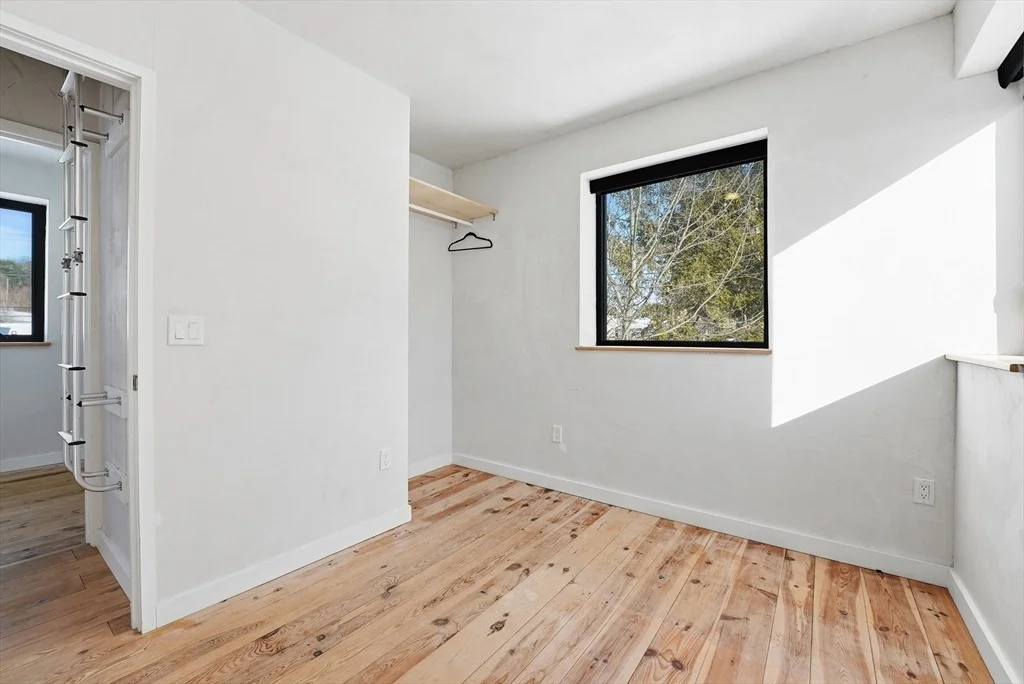 Photo of 2 Juniper St