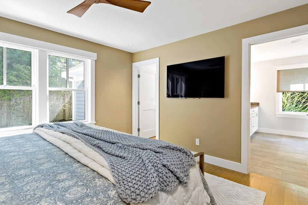 Photo of 564 Cotuit Bay Drive