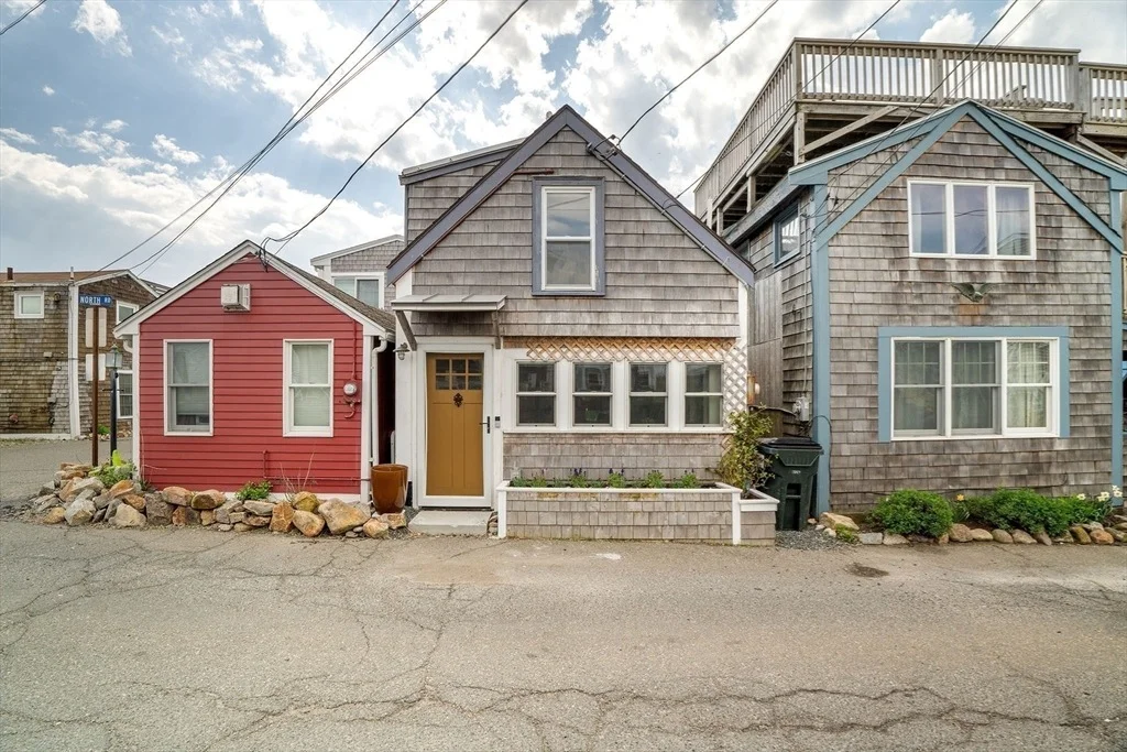 Photo of 4 Middle Road