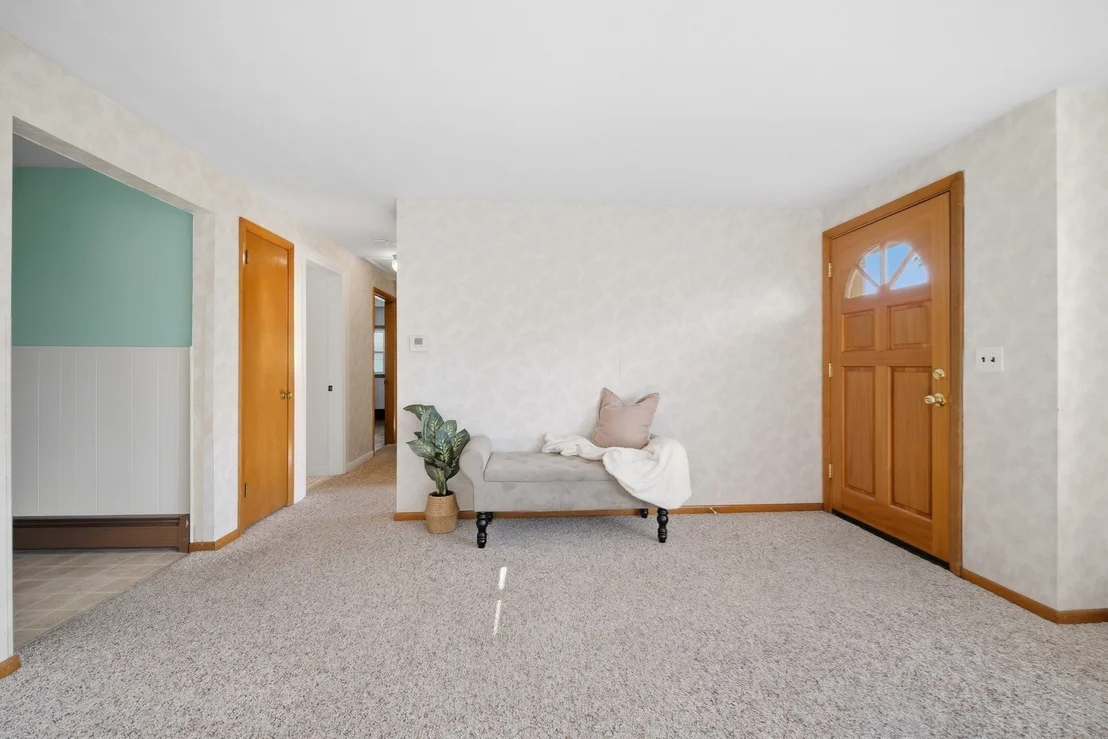 Photo of 44 Memorial Dr