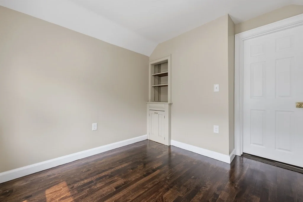 Photo of 365 Lake Avenue
