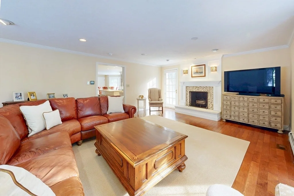 Photo of 1 Chestnut Ln