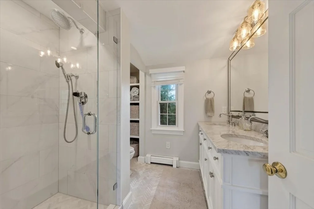 Photo of 14 Bradley Woods Dr
