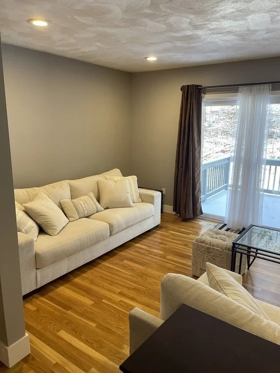 Photo of Unit 705 at 31 Blithewood Avenue