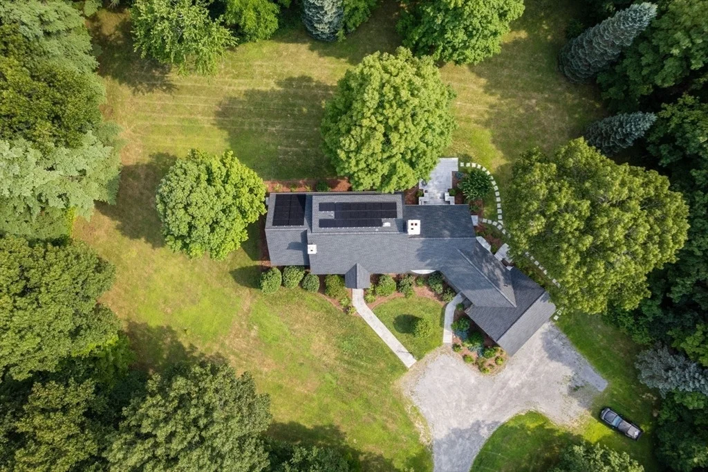 Photo of 110 Northfield Rd