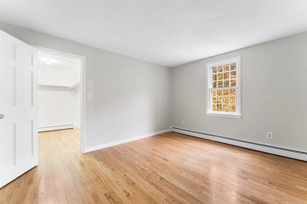 Photo of 33 Dascomb Rd
