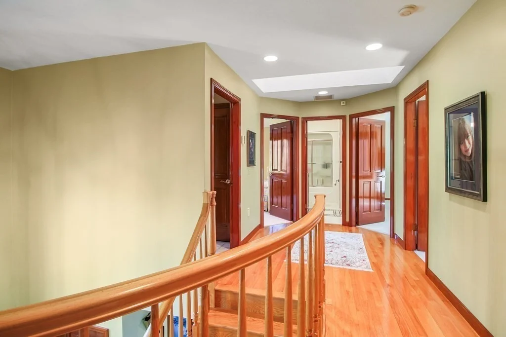 Photo of 15 Greenview Lane