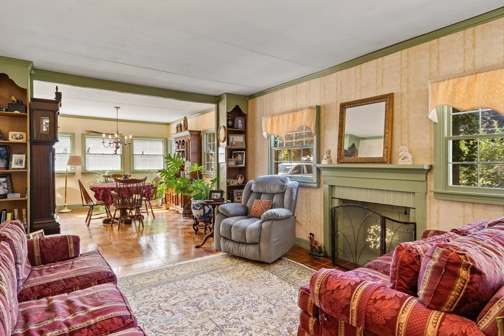 Photo of 139 Burbank Road