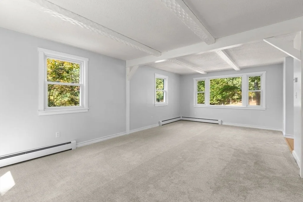 Photo of 28 Colonial Way