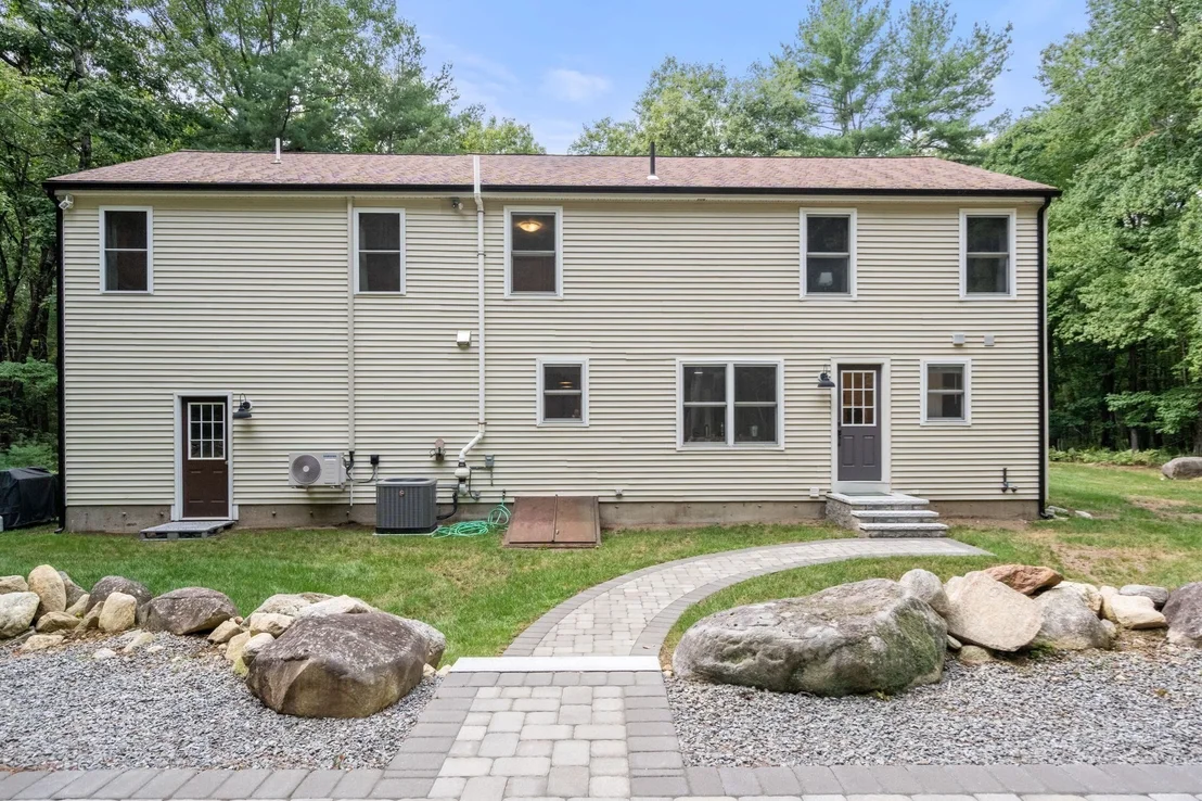 Photo of 181 Sterling Rd