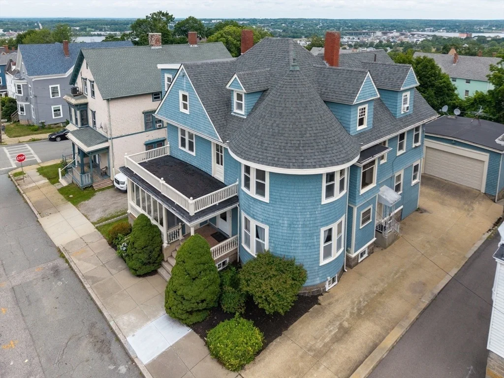 Photo of 330 Lincoln Ave
