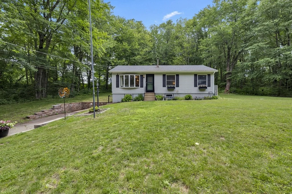 Photo of 850 North Rd