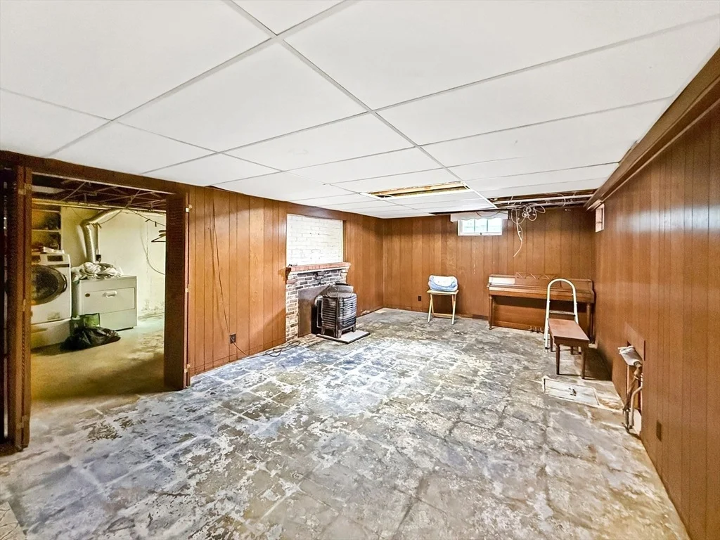 Photo of 8 Thorndike Rd