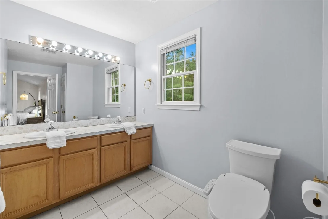 Photo of 38 Bellows Cir
