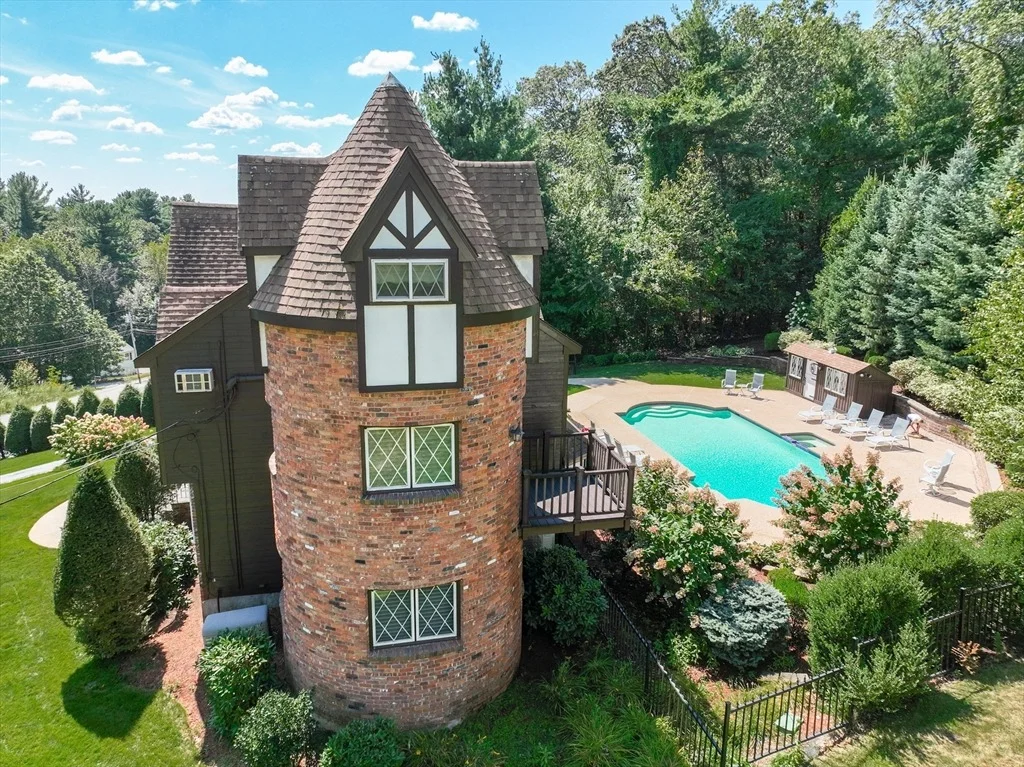 Photo of 68 Catamount Rd