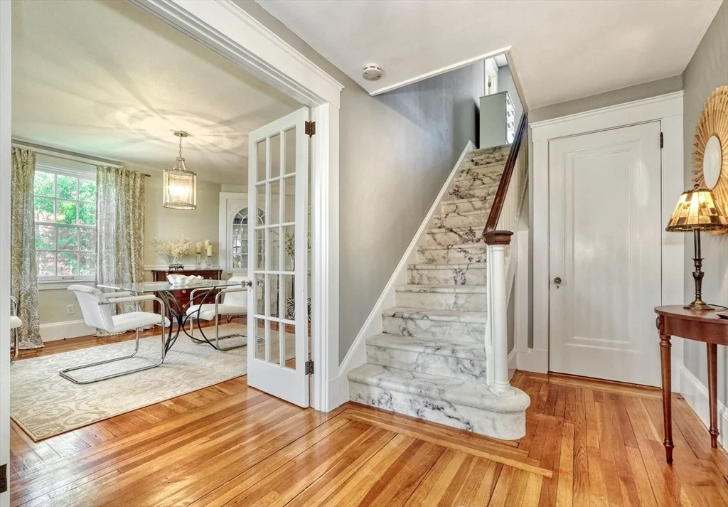 Photo of 17 Old Brook Cir